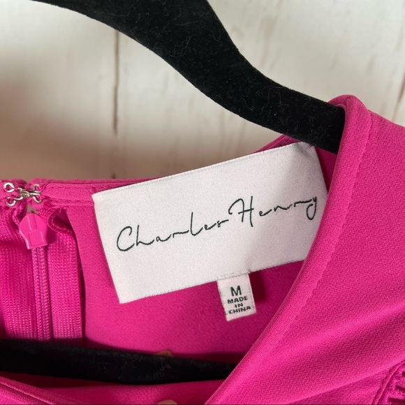 Charles Henry Pink mini dress with long bell sleeves. Medium - Picture 7 of 10